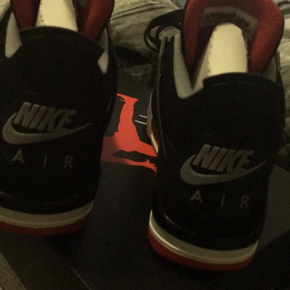 Air Jordan 4 retro - Picture 2 of 4